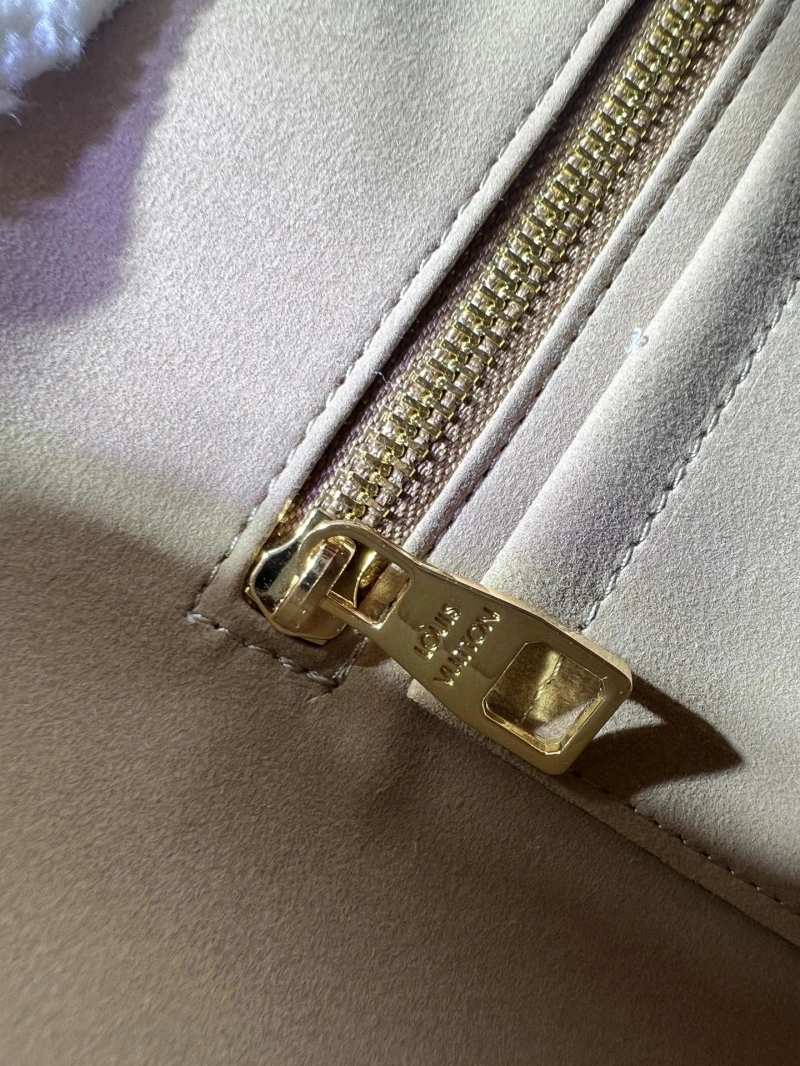 LV Top Handle Bags 4233A-1084