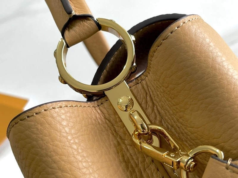 LV Capucines Bags 4233A-1229