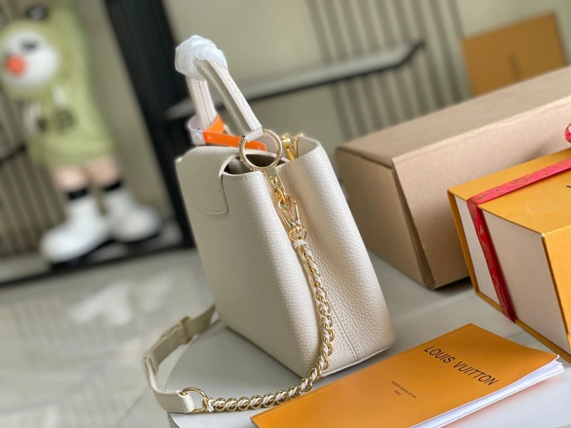 LV Capucines Bags 4233A-1234