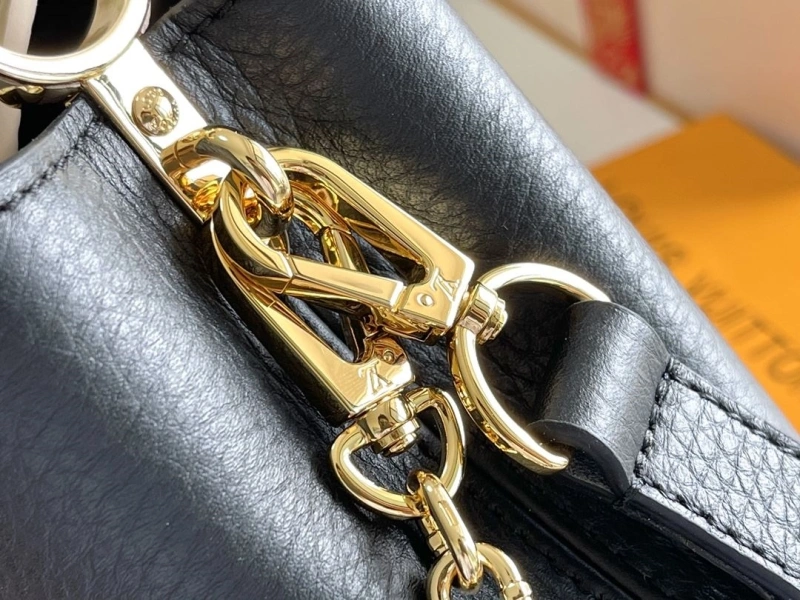 LV Capucines Bags 4233A-1249