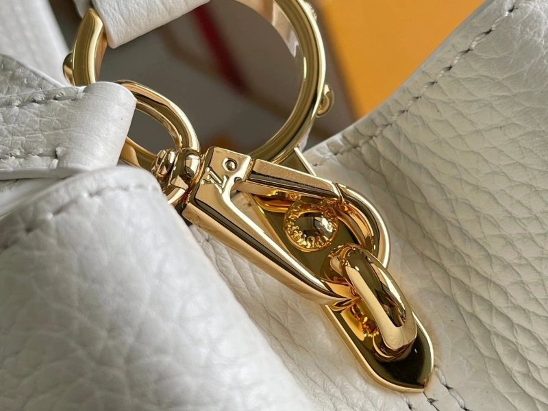 LV Capucines Bags 4233A-1257
