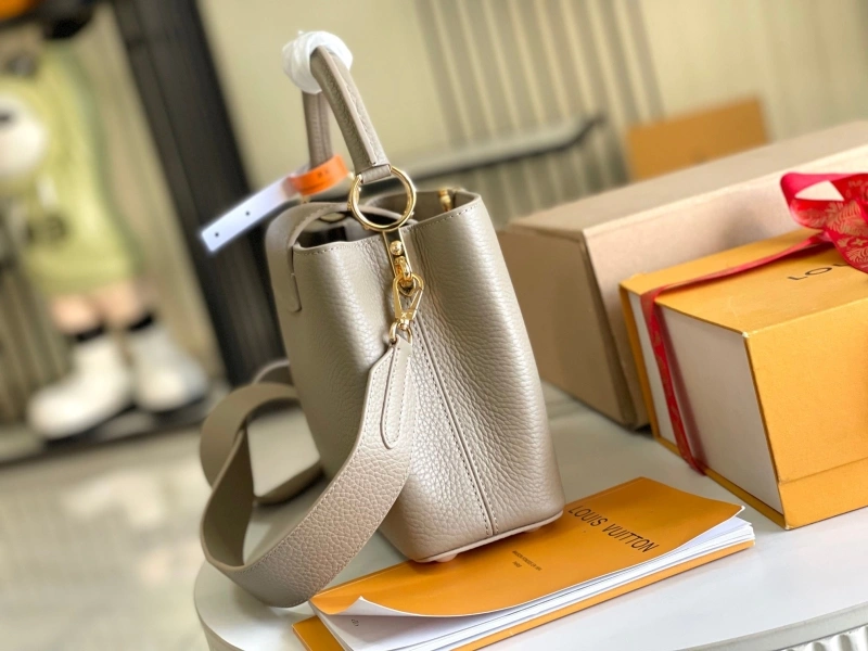 LV Capucines Bags 4233A-1259