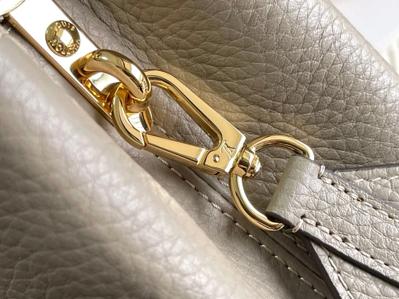 LV Capucines Bags 4233A-1267