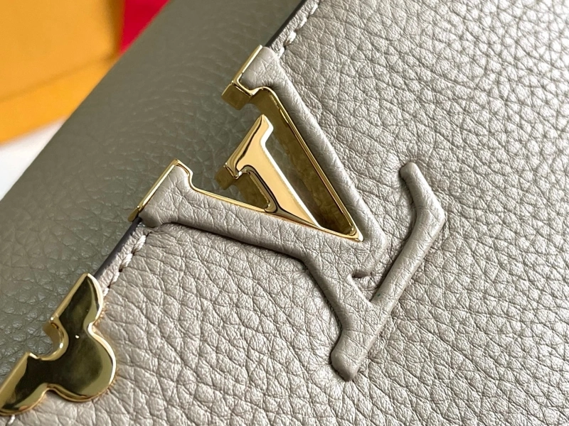 LV Capucines Bags 4233A-1267