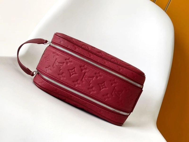 LV Cosmetic Bags 4233A-1531
