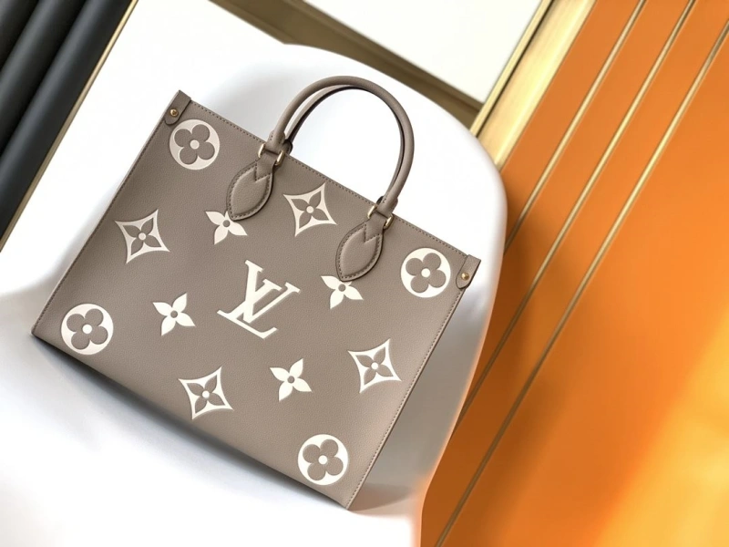 LV Shopping Bags 4233A-1555