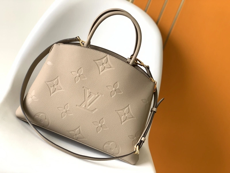 LV Top Handle Bags 4233A-1562