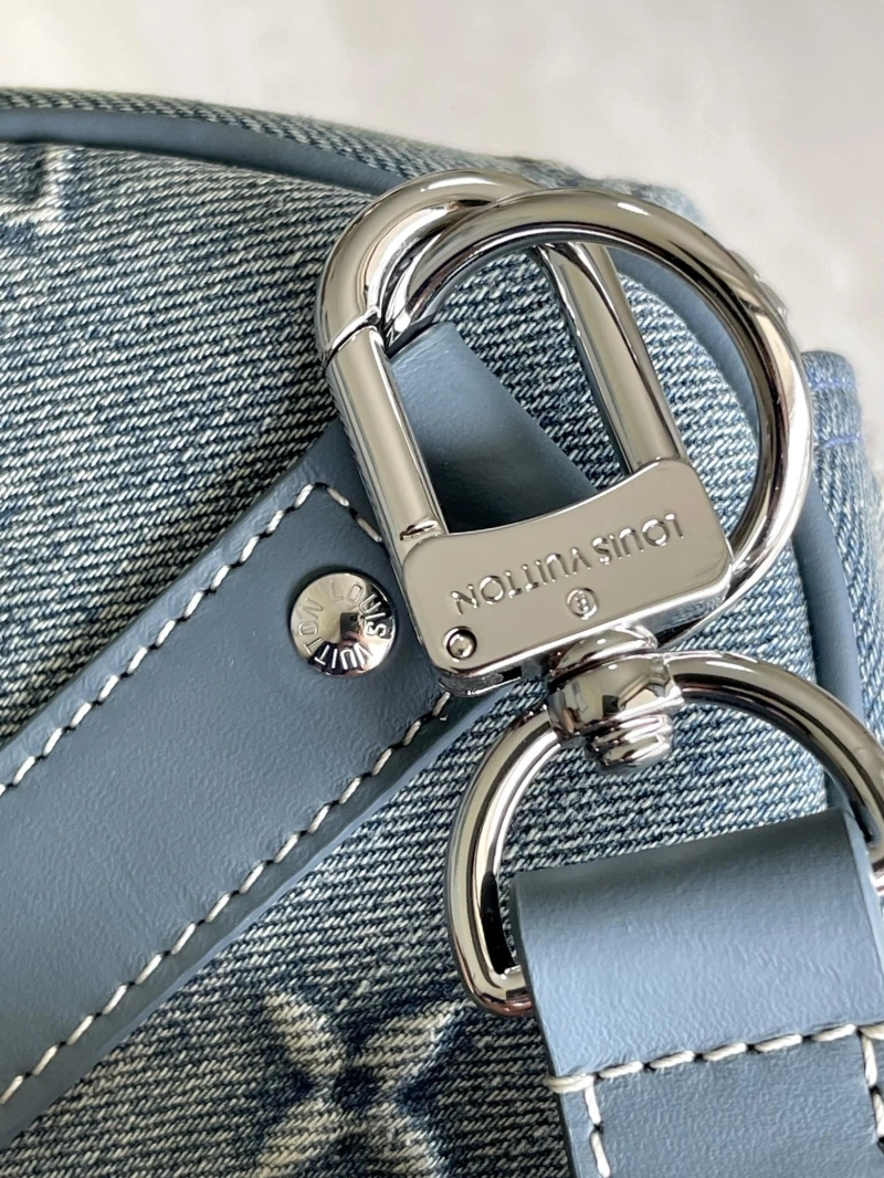LV Travel Bags 4233A-1726
