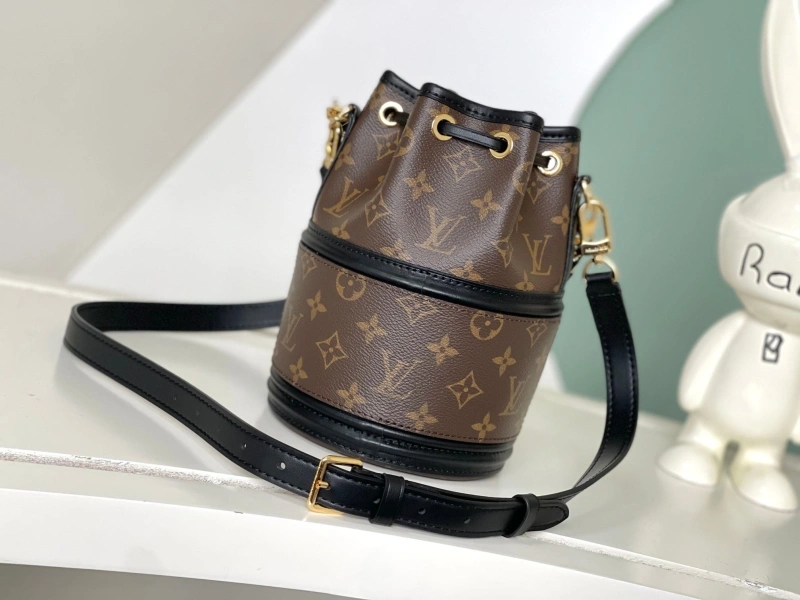 LV Bucket Bags 4233A-1737