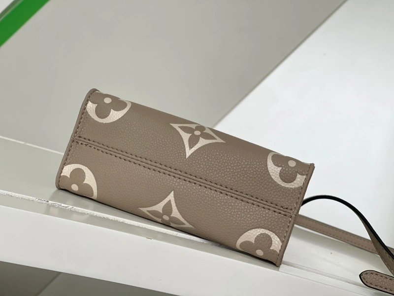 LV Shopping Bags 4233A-1757