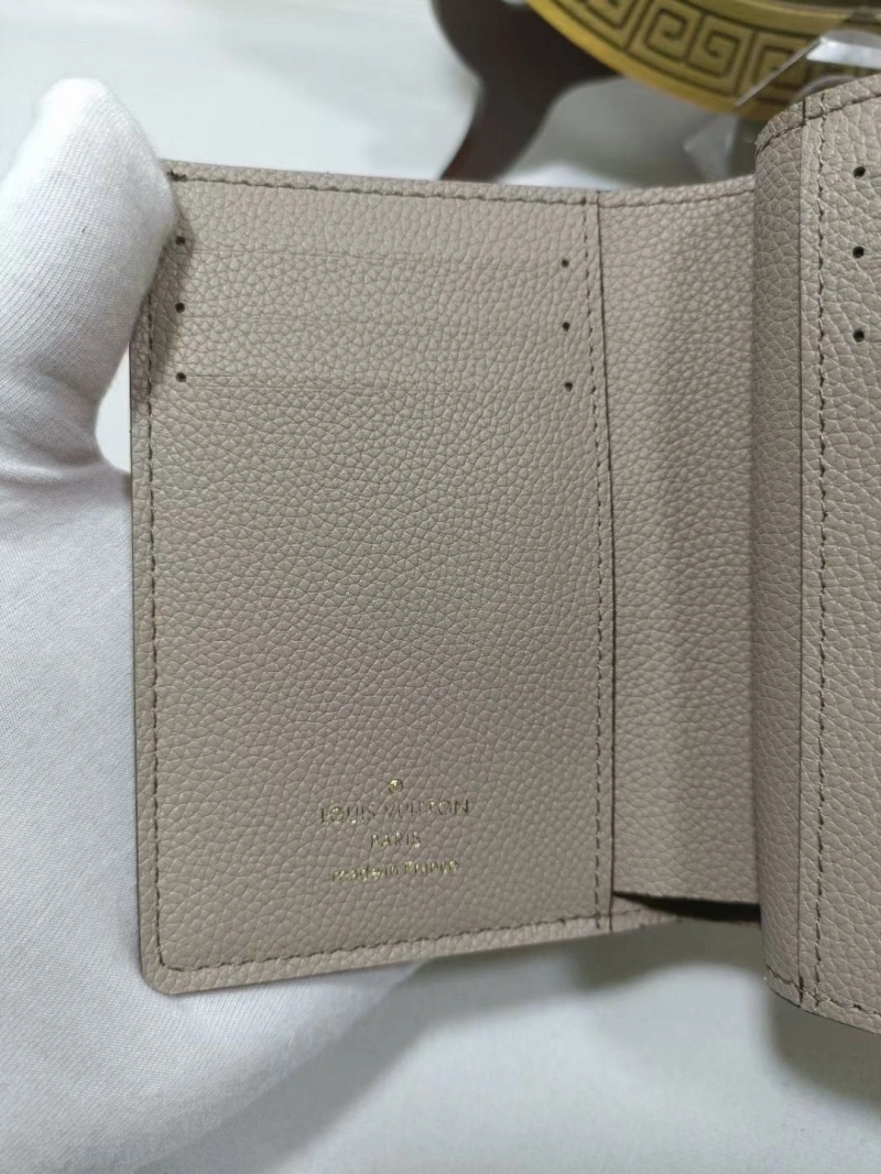 LV Wallets 4233A-2035