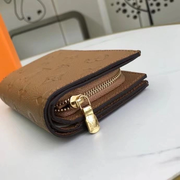 LV Wallets 4233A-2038