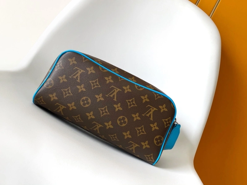 LV Cosmetic Bags 4233A-2098