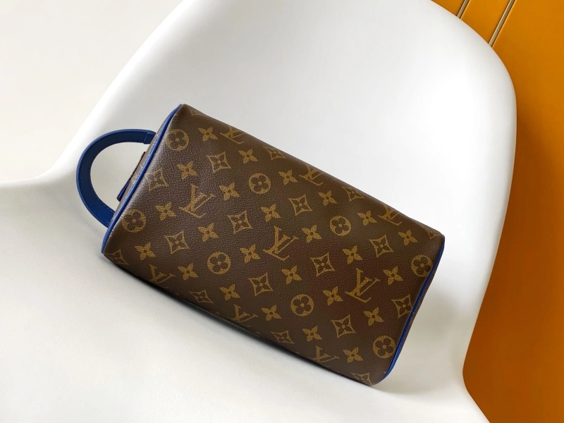 LV Cosmetic Bags 4233A-2174