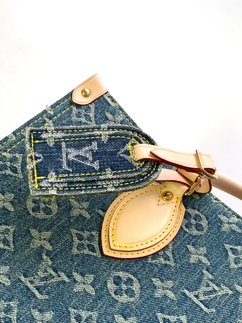 LV Shopping Bags 4233D-0074