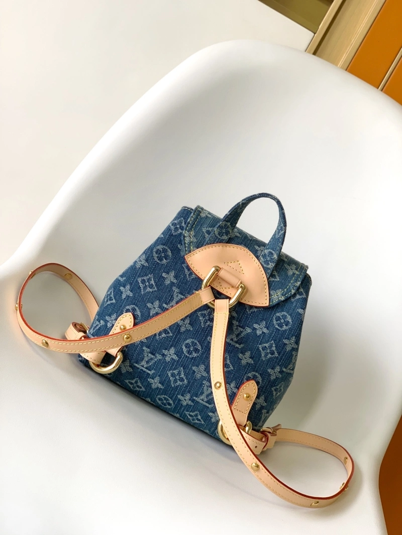 LV Backpacks 4233D-0083