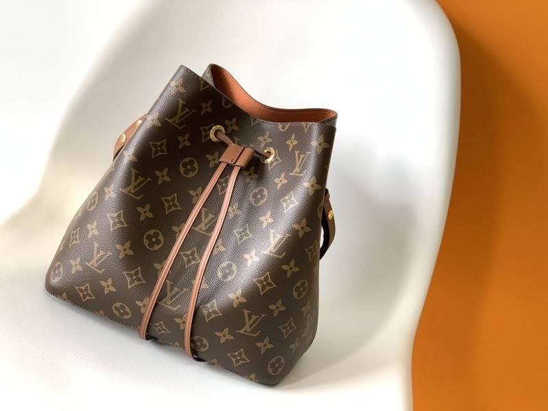 LV Bucket Bags 4233F-0109