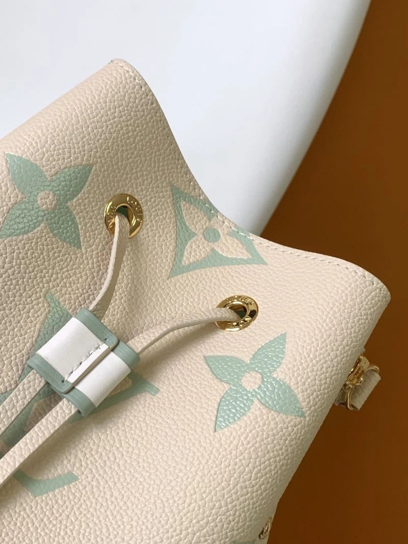LV Bucket Bags 4233F-0124