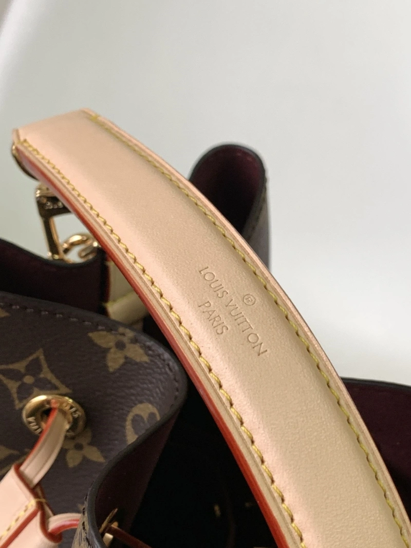 LV Bucket Bags 4233G-0066