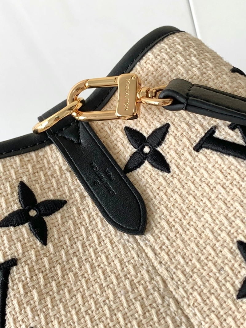 LV Bucket Bags 4233G-0107
