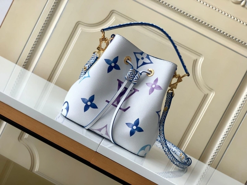 LV Bucket Bags 4233G-0123