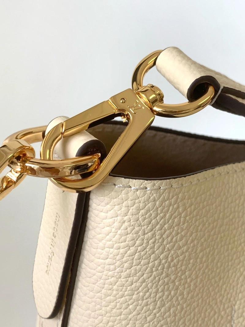 LV Shopping Bags 4233G-0313