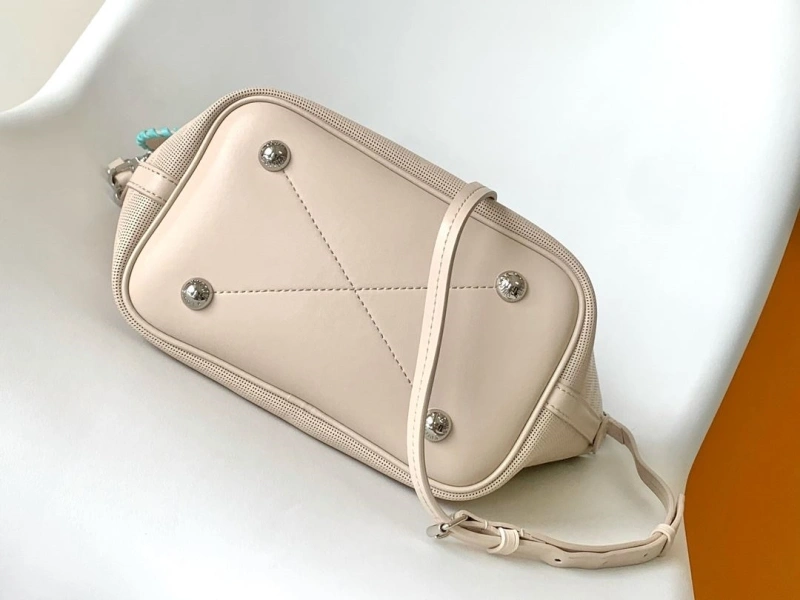 LV Shopping Bags 4233G-0329