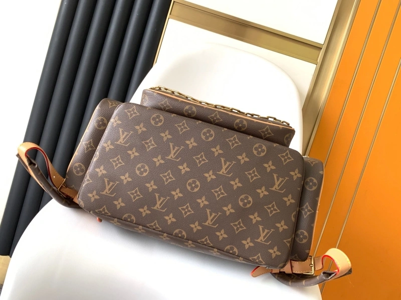 LV Backpacks 4233G-0388