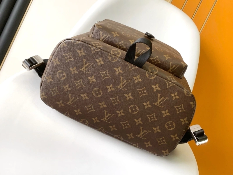 LV Backpacks 4233G-0592