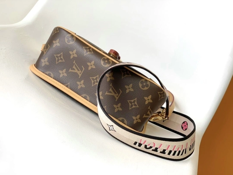 LV Satchel bags 4233G-0894