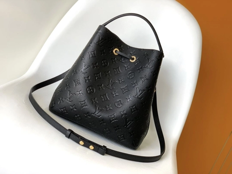 LV Bucket Bags 4233G-0895