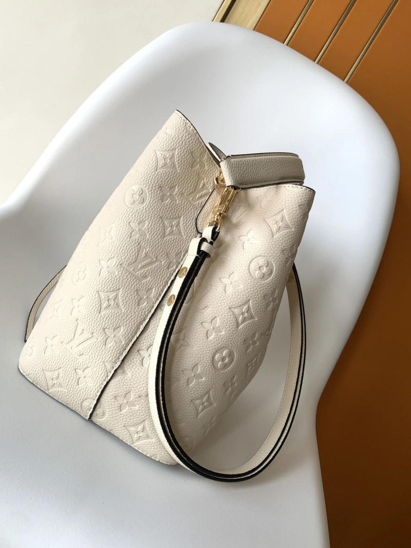 LV Bucket Bags 4233G-0896