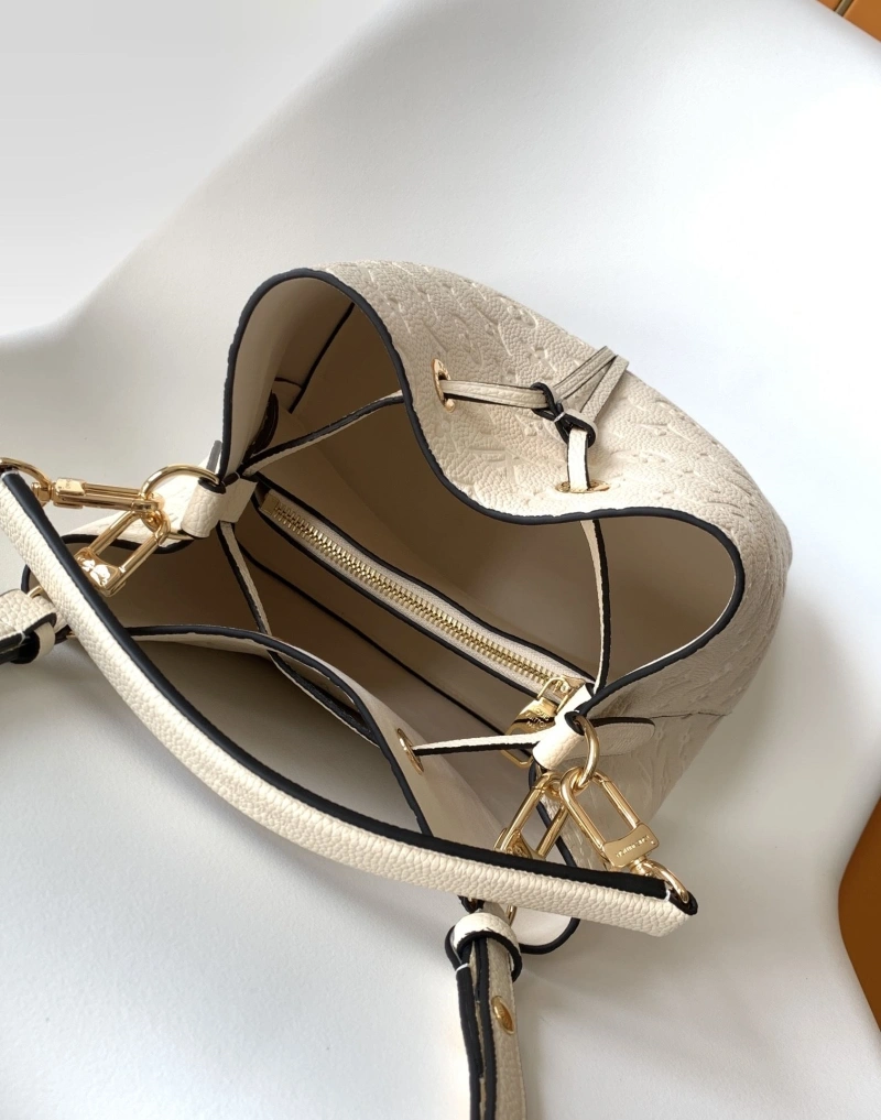 LV Bucket Bags 4233G-0896