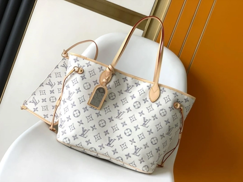 LV Shopping Bags 4233G-0913