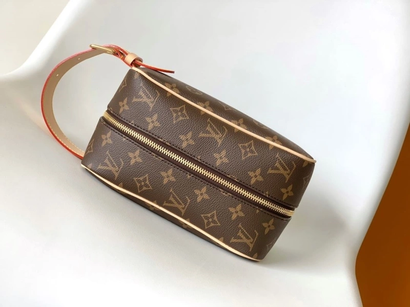 LV Cosmetic Bags 4233G-1063