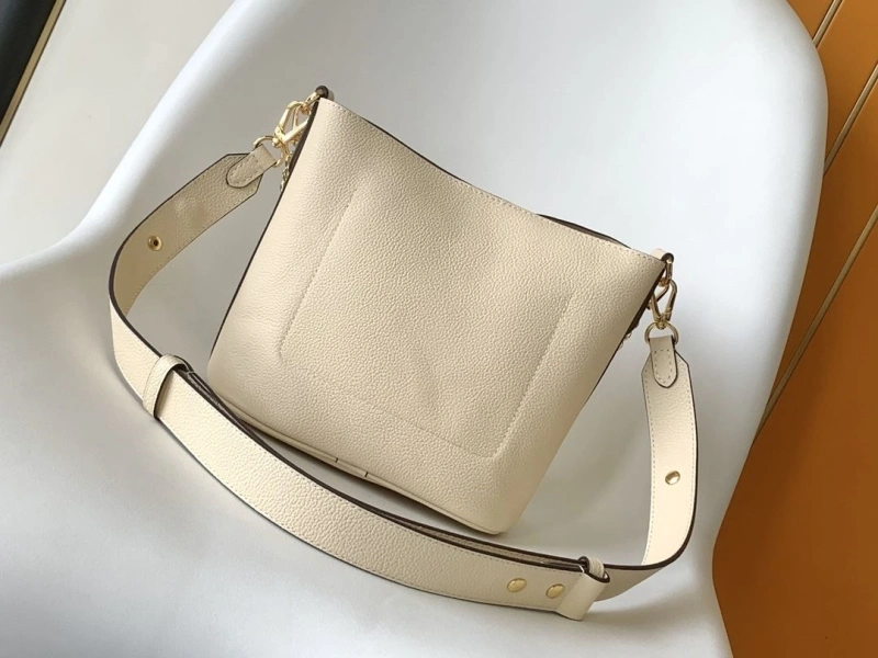LV Shopping Bags 4233H-0030