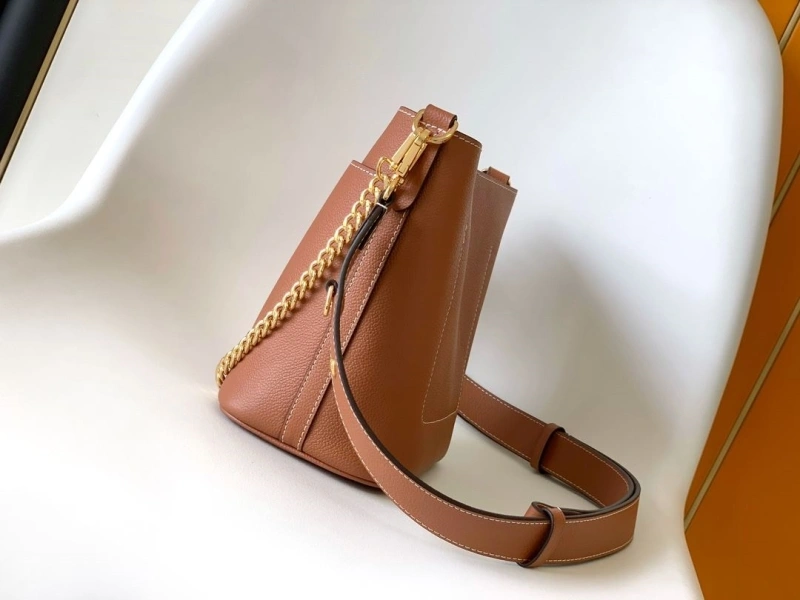 LV Shopping Bags 4233H-0031