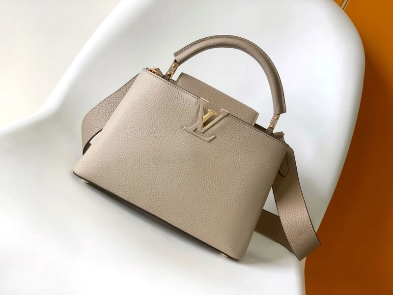 LV Capucines Bags 4233H-0276