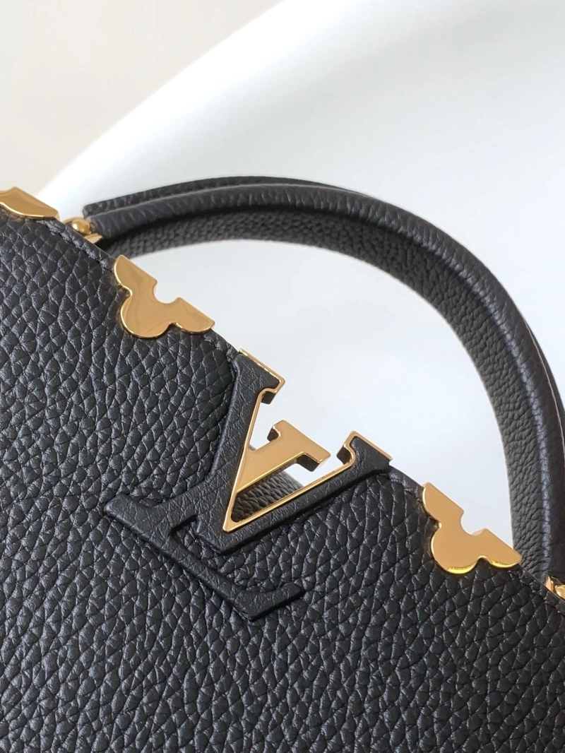 LV Capucines Bags 4233H-0277