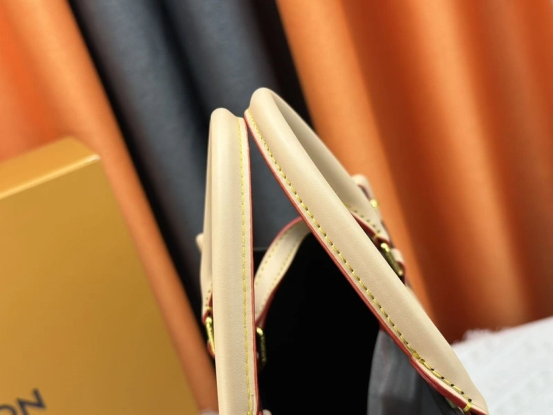 LV Shopping Bags 4233H-0300