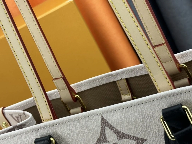 LV Shopping Bags 4233H-0315