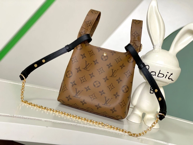 LV Shopping Bags 4233H-0422