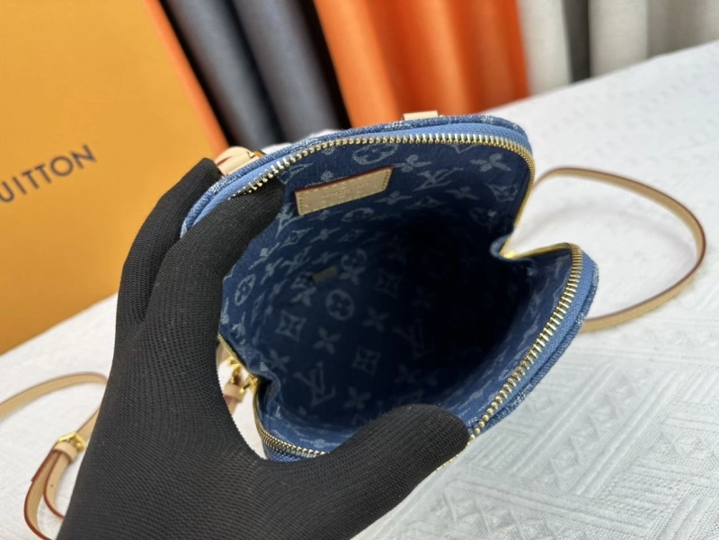 LV Top Handle Bags 4233H-0466