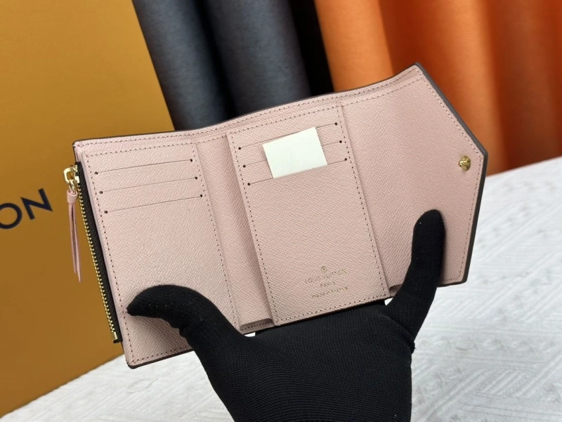 LV Wallets 4233H-0500