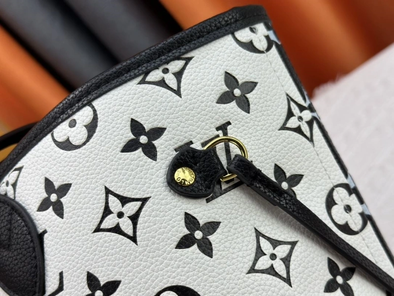 LV Shopping Bags 4233H-0529