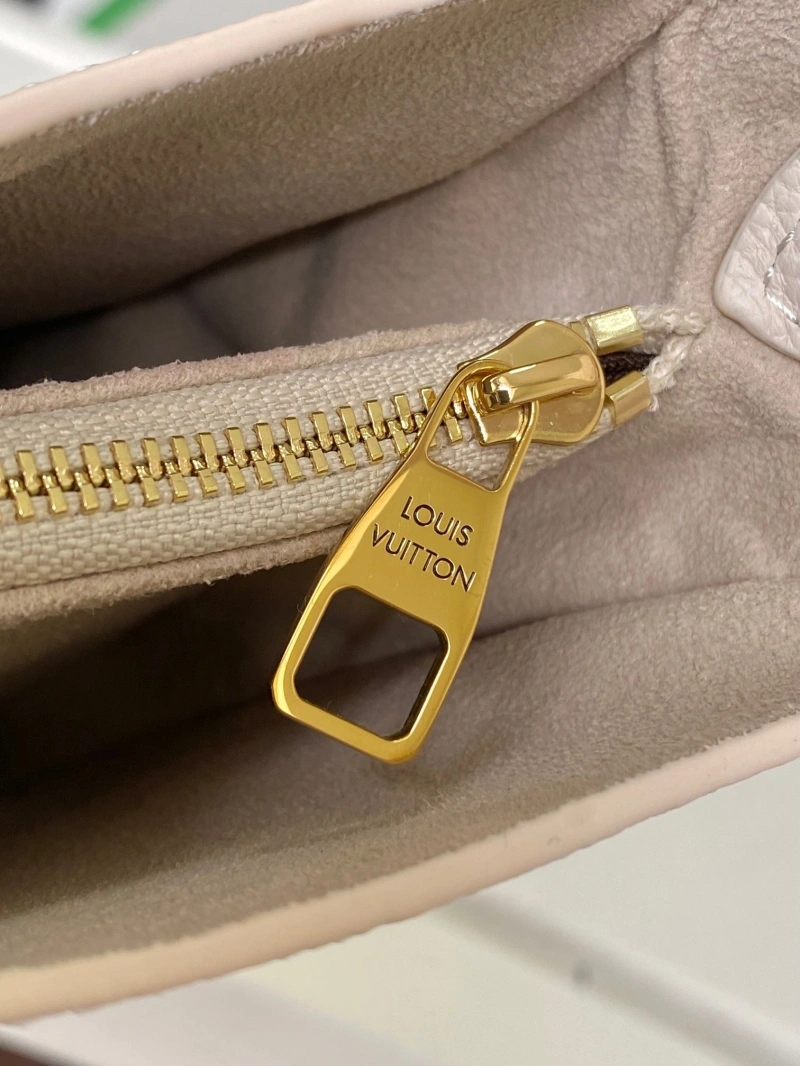 LV Top Handle Bags 4233H-0570