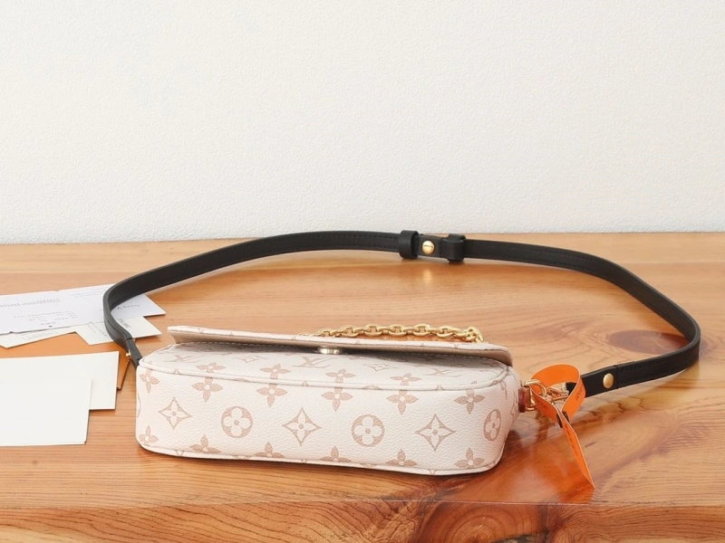 LV Satchel bags 4233H-0627
