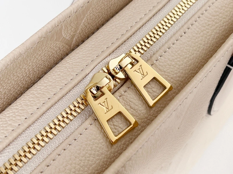 LV Shopping Bags 4233H-0746