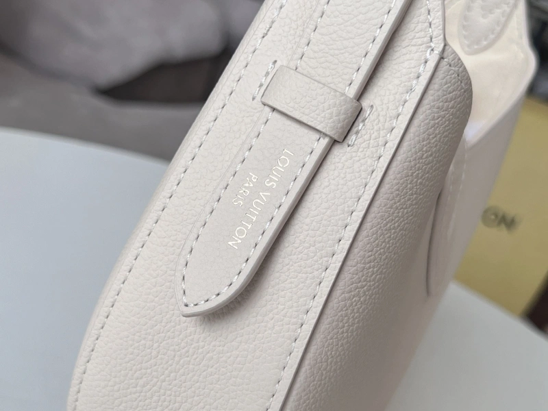 LV Top Handle Bags 4233H-0777