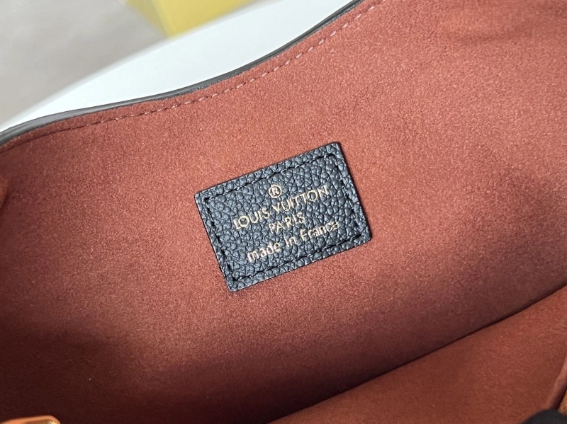 LV Top Handle Bags 4233H-0779